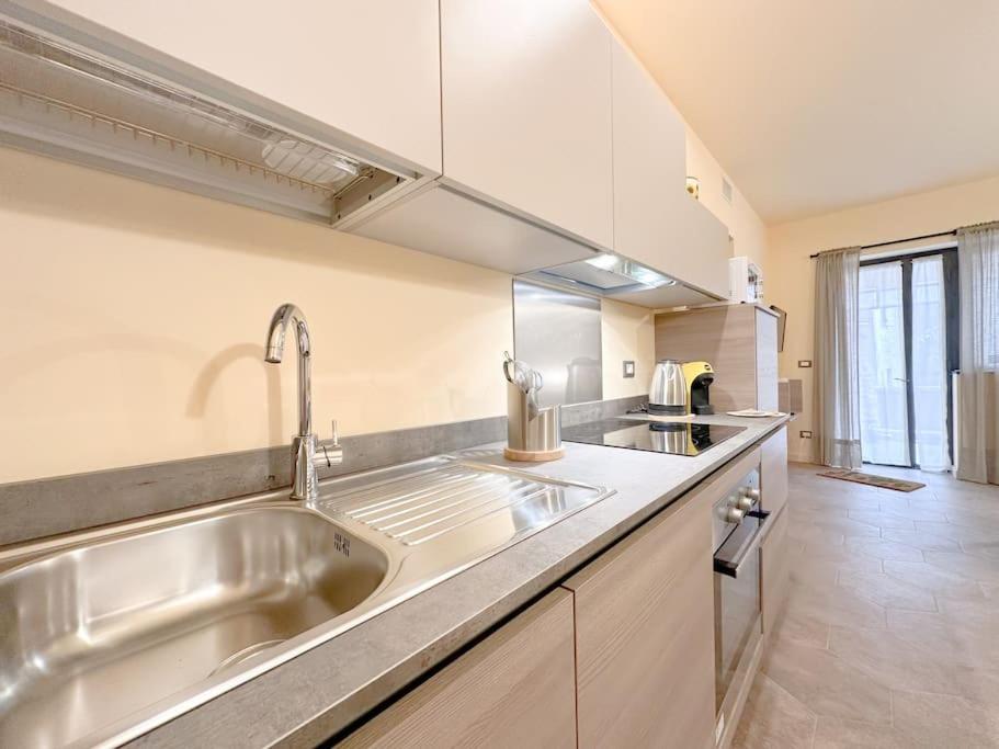 Free Parking Suite Con Wifi - Netflix - Ac Diano San Pietro Exterior photo